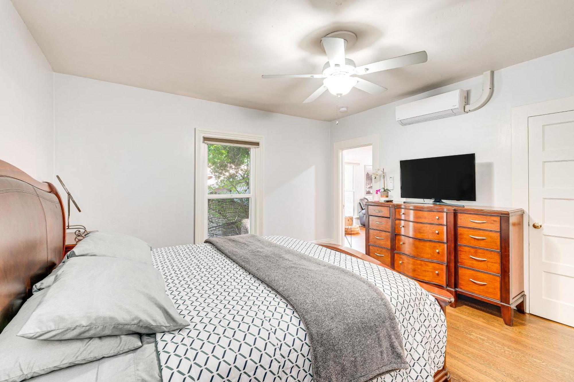 Bright Woodland Apartment Walk To Main Street מראה חיצוני תמונה
