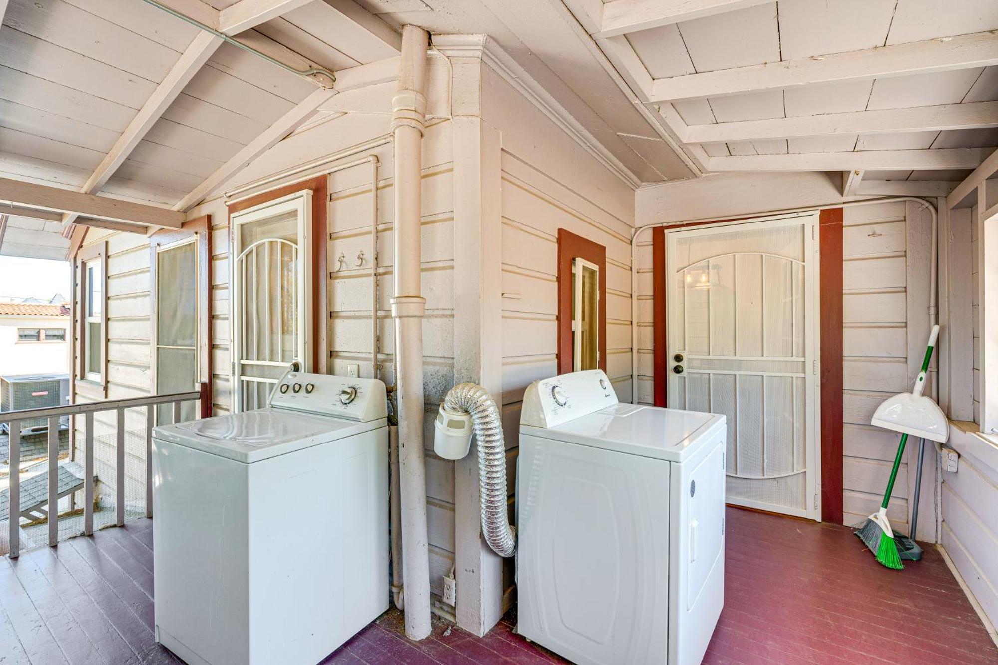 Bright Woodland Apartment Walk To Main Street מראה חיצוני תמונה